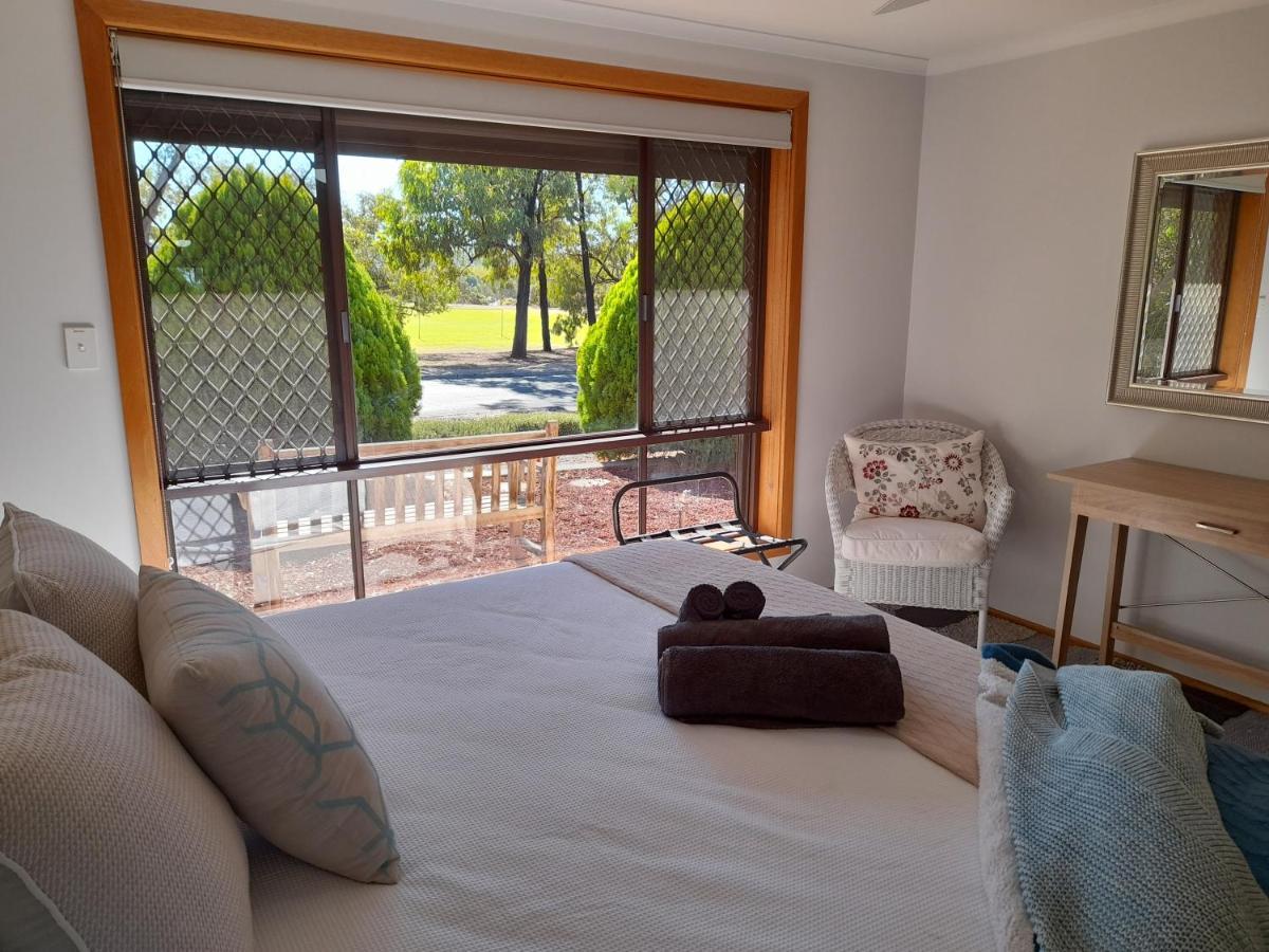 Villa 3 Pears On The Park Mclaren Vale Exterior foto